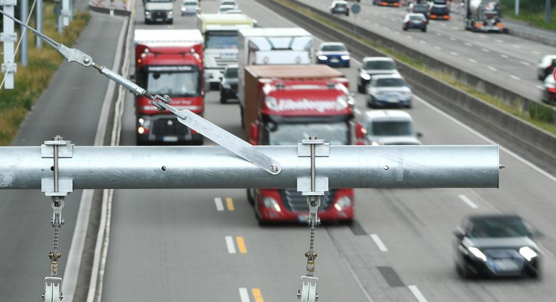 показания тахографа грузовика